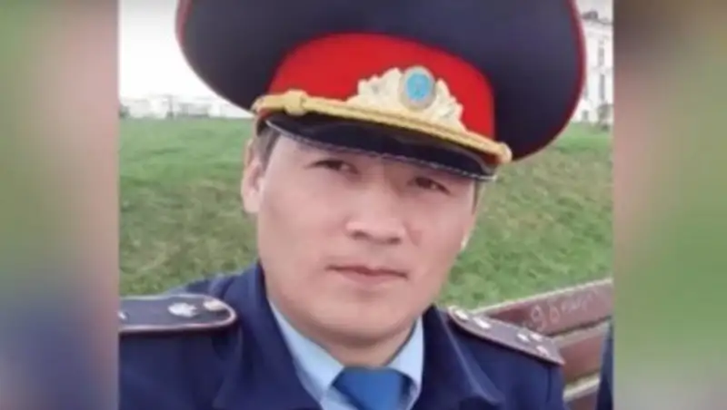 Повесившийся полицейский в ЮКО оставил предсмертную записку