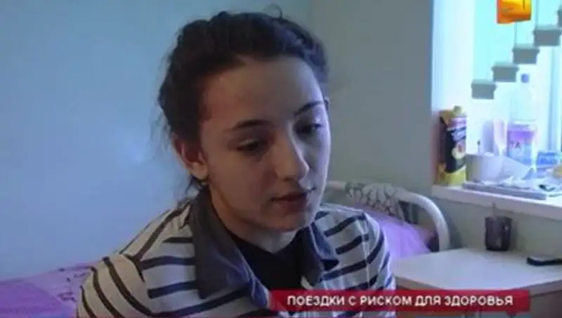 Жительница Актобе сломала позвоночник в городском транспорте