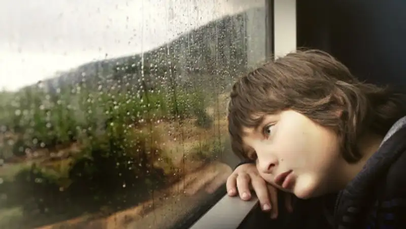 Трое детей за день выпали из окон в столице