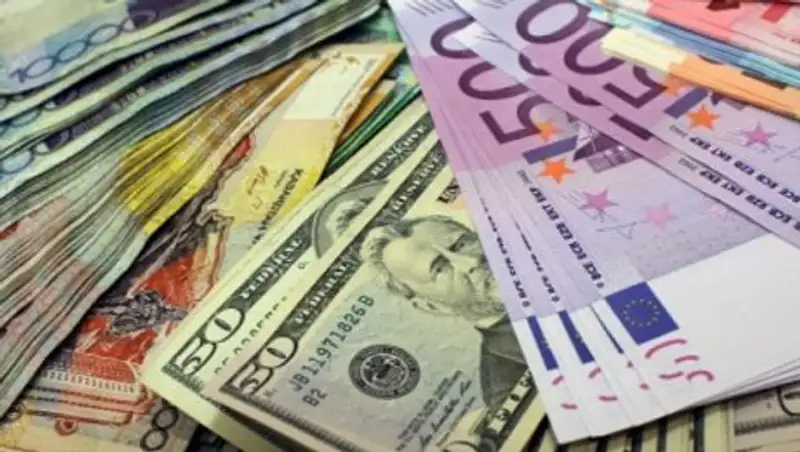 В каких городах казахстанцы активно скупают валюту