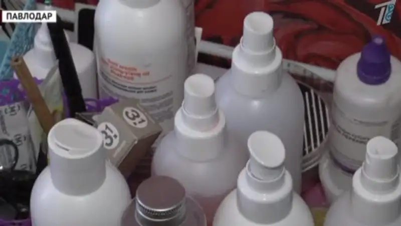 Девушка облысела после посещения салона красоты в Павлодаре