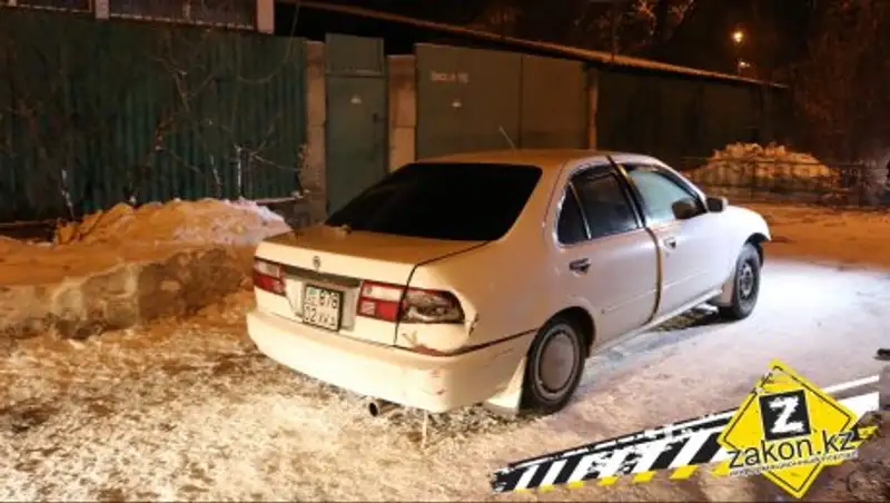 В Алматы пьяный водитель с рукой в гипсе врезался в три машины и скрывался от полиции