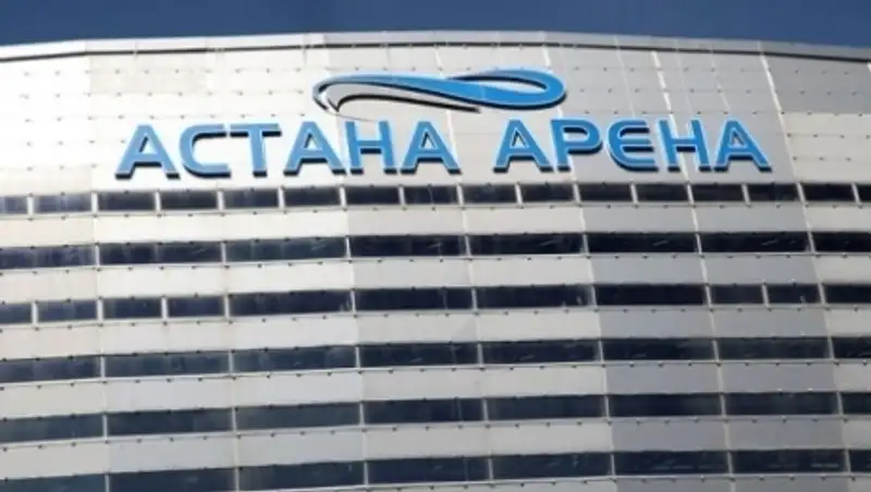 Звезды казахстанской эстрады сыграют со спортсменами в большой футбол