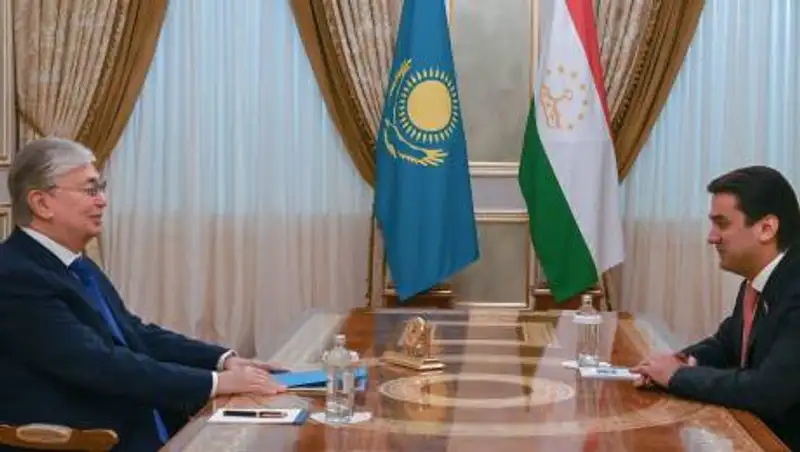 Касым-Жомарт Токаев передал слова благодарности Эмомали Рахмону