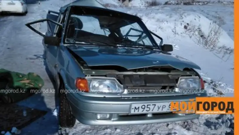 Полицейский находился за рулем автомобиля, столкнувшегося с автобусом на трассе ЗКО