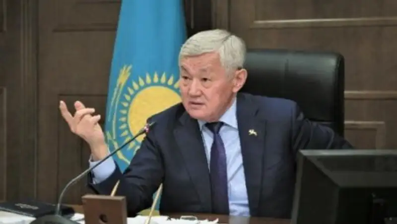 Работодатель обязан ежегодно повышать зарплату до уровня инфляции - Сапарбаев