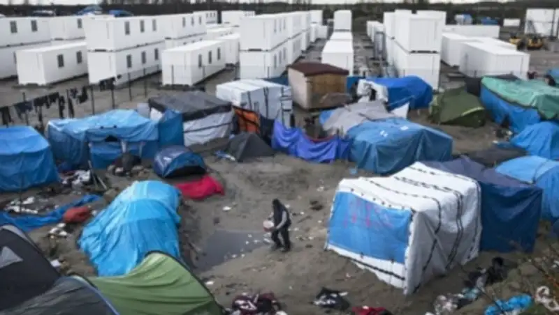 Эксперт: в лагере беженцев в Кале могут прятаться джихадисты