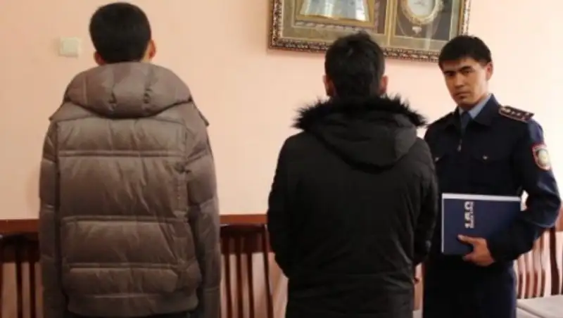 В Шымкенте школьники угнали автомобиль, чтобы покататься