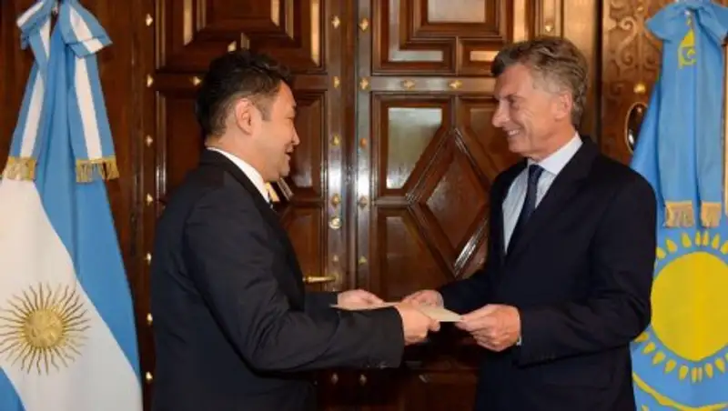 Посол Казахстана в Бразилии вручил верительные грамоты Президенту Аргентины