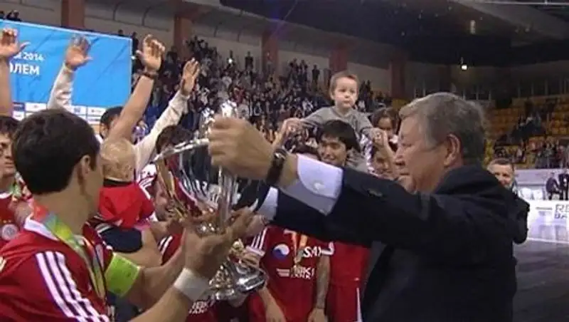 Алматинский футзальный клуб «Кайрат» одержал историческую победу в Суперкубке мира