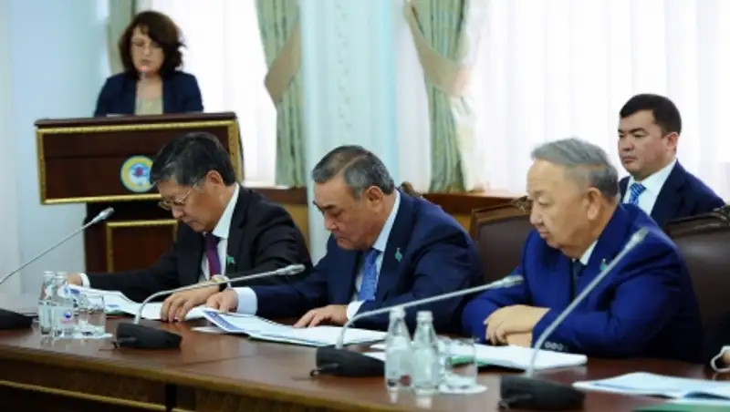 В Алматы утвержден бюджет на 2016 год