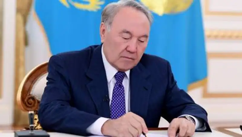 Елбасы выразил соболезнования Путину