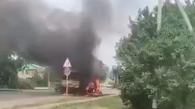 В Уральске сгорел перевозивший детей автобус