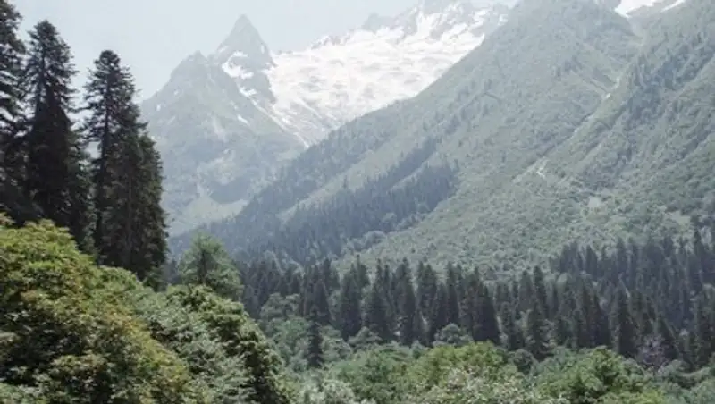 В горах Алматы пропали парень и девушка