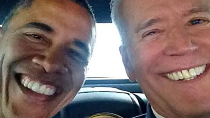 Джо Байден зарегистрировался в Instagram и опубликовал «селфи» с Обамой