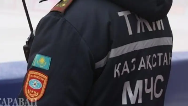 В Алматы пожарный спас мужчину от самоубийства