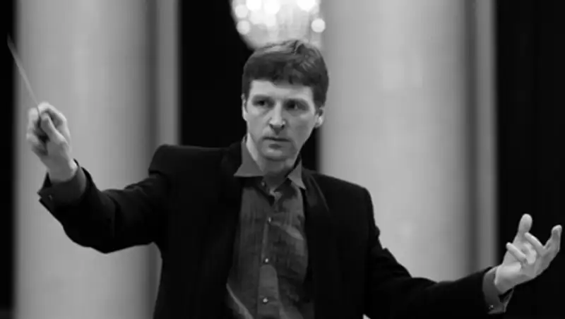 В Петербурге нашли мертвым дирижера Святослава Лютера