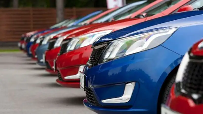 Новые авто большинству казахстанцев не по карману - исследование