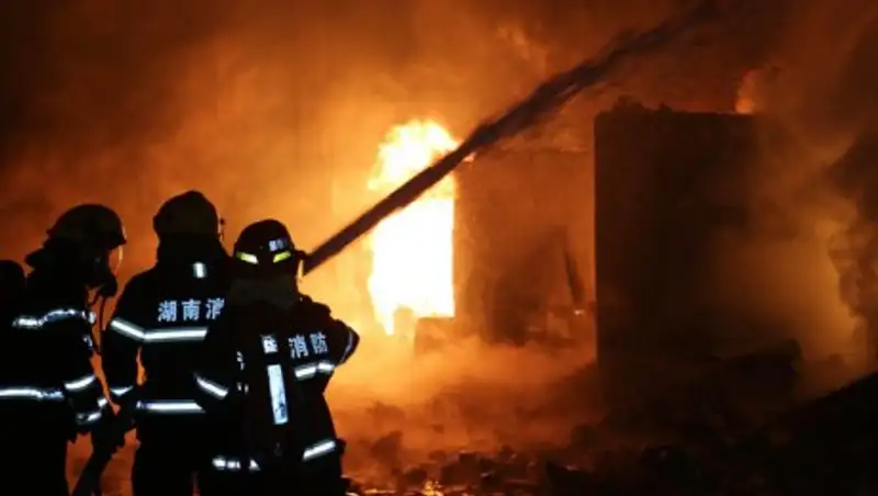 Пожар в больнице на Тайване унес жизни четырех человек