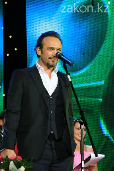 На МКФ «Евразия 2012» гран-при не вручили На МКФ «Евразия 2012» гран-при не вручили, фото - Новости Zakon.kz от 22.09.2012 04:42