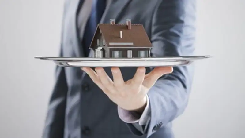 Член Ассамблеи народа Казахстана обвиняется в квартирном мошенничестве