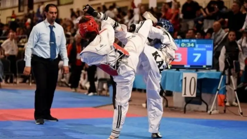 Казахстанский таеквондист завоевал золото международного турнира в Турции