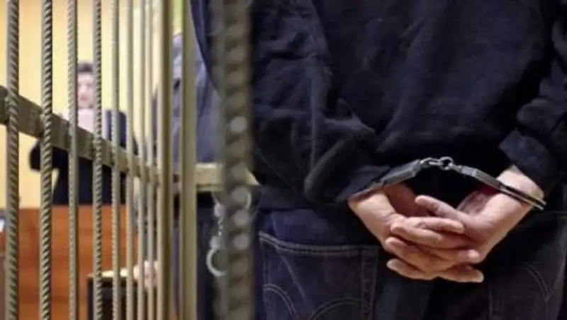 Бывший полковник полиции признался в получении денег от перекупщика краденой нефти