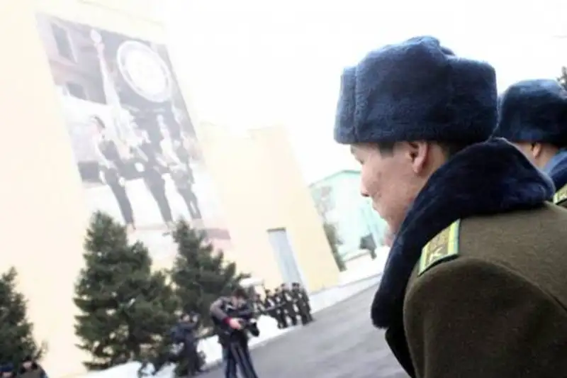 В Алматы простились с директором погранслужбы КНБ РК Стамбековым (фото), фото - Новости Zakon.kz от 03.01.2013 17:52