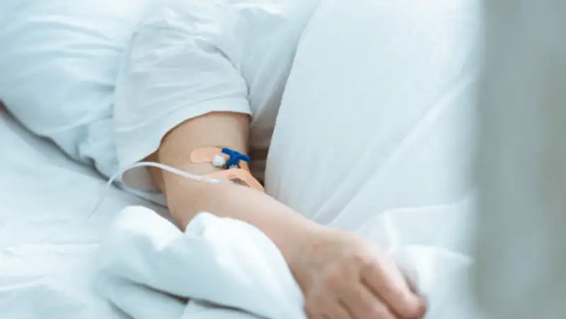 Среди казахстанцев в тяжелом состоянии из-за коронавируса есть молодые