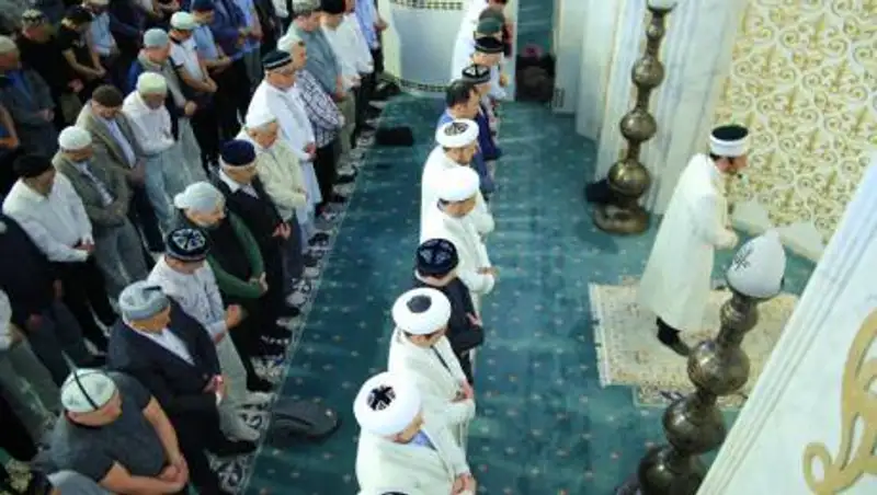 Пятничный намаз разрешили в мечетях Мангистау