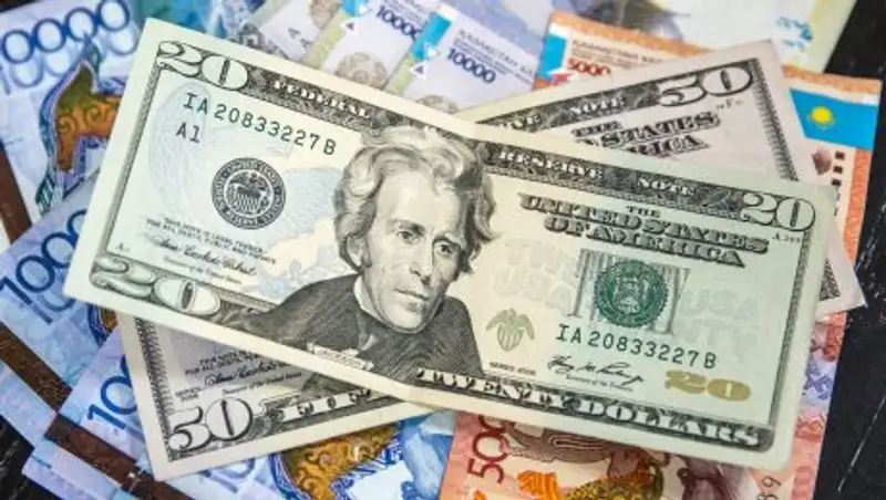 Тенге ослабел на 11,8% с начала года