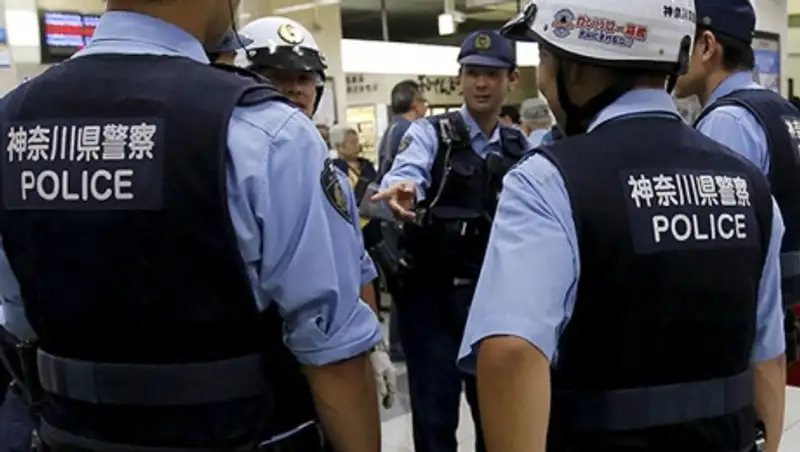 Японская полиция за два месяца арестовала почти 100 членов клана якудза "Ямагути-гуми"