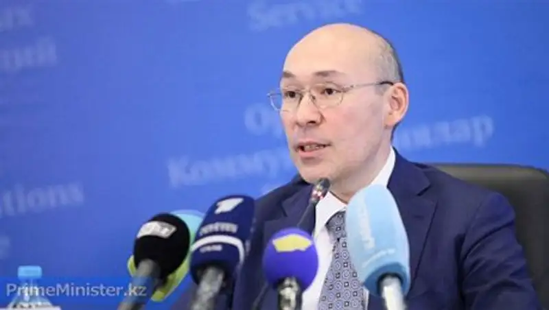 Келимбетов отрицает намерения Нацбанка закрыть частные обменники