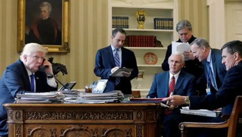 Трамп и Путин не обсуждали вопрос санкций, заявили в Белом доме