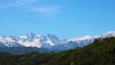 Пик Нурсултан в горах Алматы незаметно переименовали в пик Алматинский, фото - Новости Zakon.kz от 19.07.2023 17:28