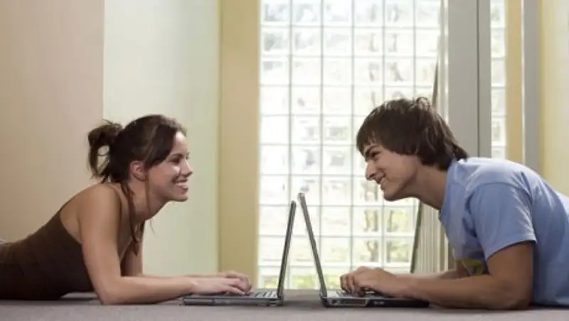 Учёные рассказали, как выбрать идеальное фото для знакомств в Интернете