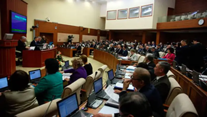 Сенат ратифицировал Соглашение с РФ о пребывании граждан на территории сторон в течение 30 дней без регистрации