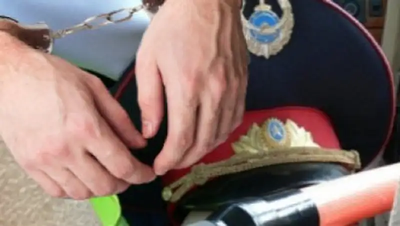 К пяти годам приговорен сотрудник полиции в Караганде