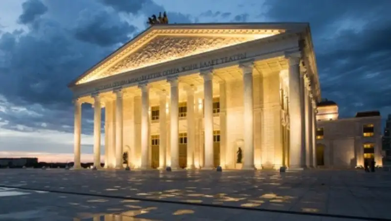 Н. Назарбаев посетил оперу "Абай" в театре "Астана Опера"