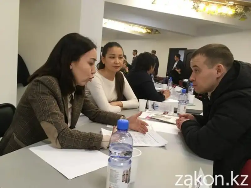 Тысячи казахстанцев получили помощь в рамках акции «Народный юрист», фото - Новости Zakon.kz от 25.11.2019 14:03