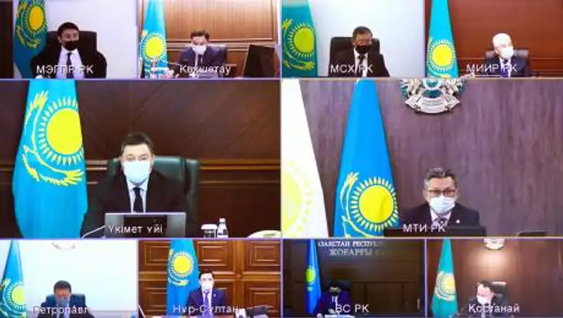 Мамин дал ряд поручений по усилению защиты прав потребителей