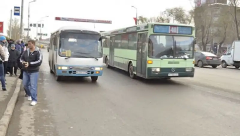 В автобусах Караганды хотят установить видеорегистраторы