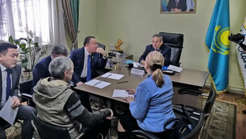 Мажилисмены проводят приемы населения в Алматинской области