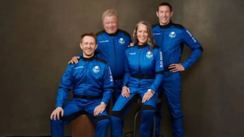 Суборбитальный полет четырех космических туристов – прямая трансляция