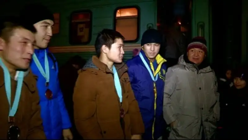 Шымкентские боксеры завоевали пять медалей на республиканском турнире сильнейших