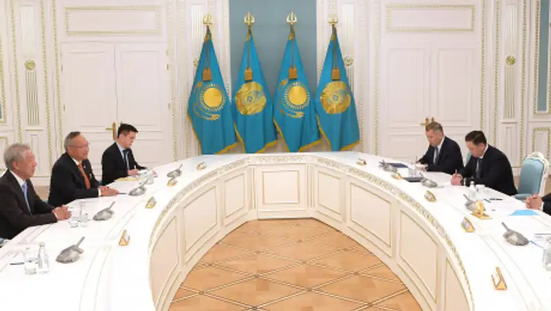 Токаев принял старшего министра Сингапура