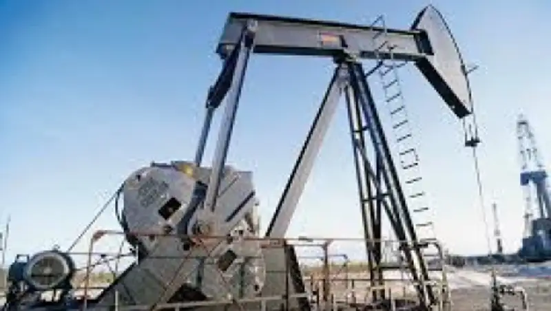 На торгах в Нью-Йорке нефть подешевела до рекордных отметок