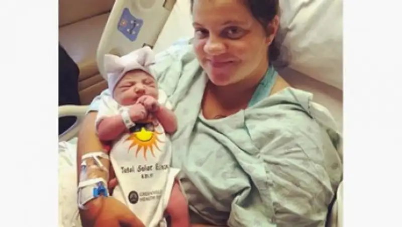 В США новорожденную девочку назвали в честь солнечного затмения