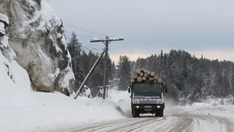 Из-за метели и гололеда в Алматинской области сохраняется ограничение движения