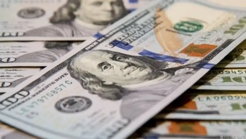 Курс доллара составил 371,30 тенге на торгах